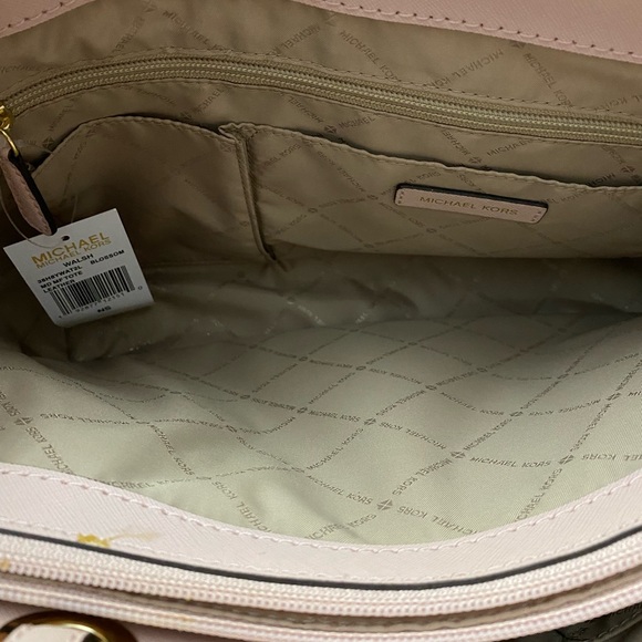 Michael Kors Walsh Medium Multifunction (MF) Saffiano Leather Tote - Pink - Picture 7 of 10